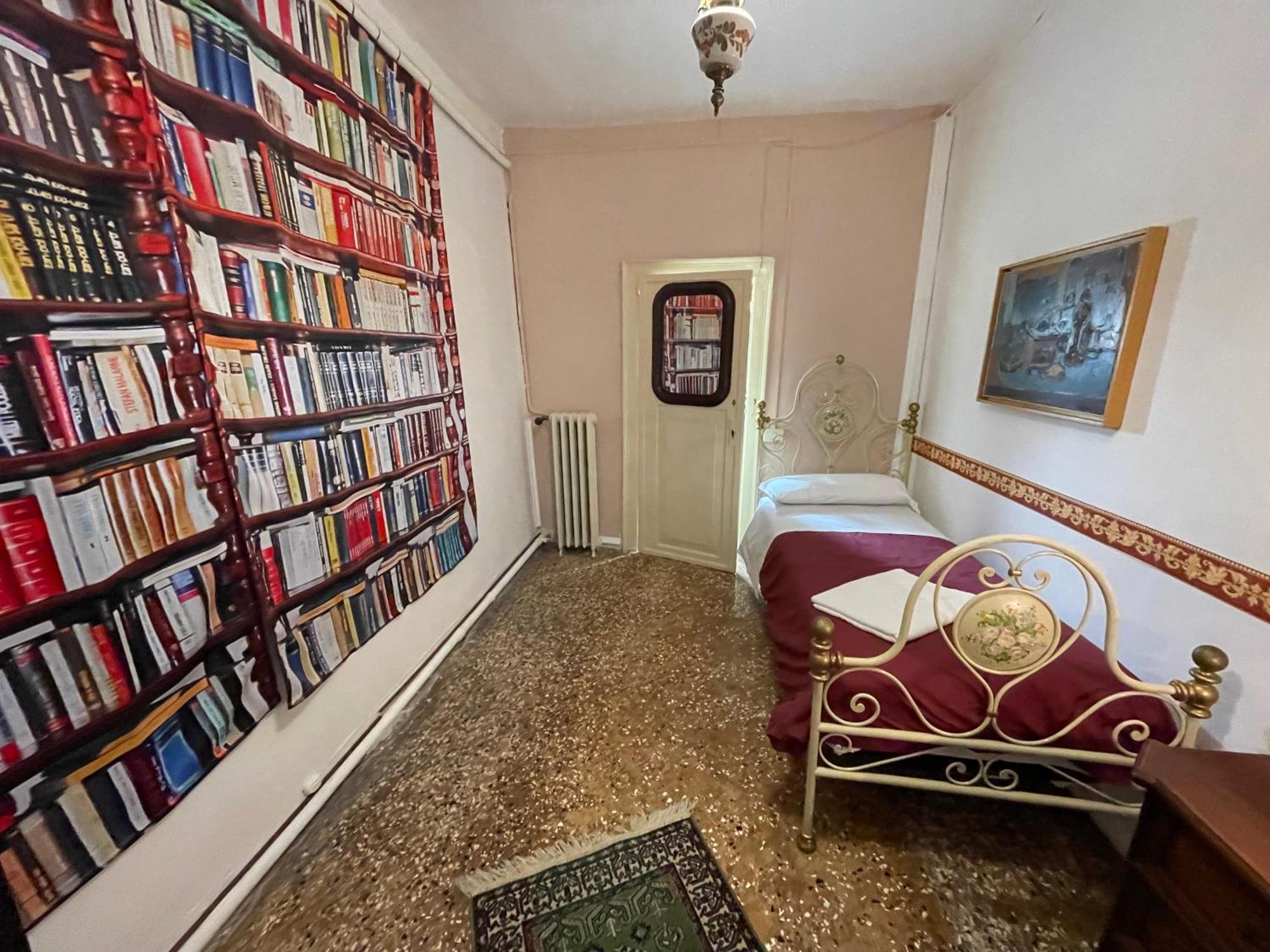Lions Venice Guest House Bagian luar foto