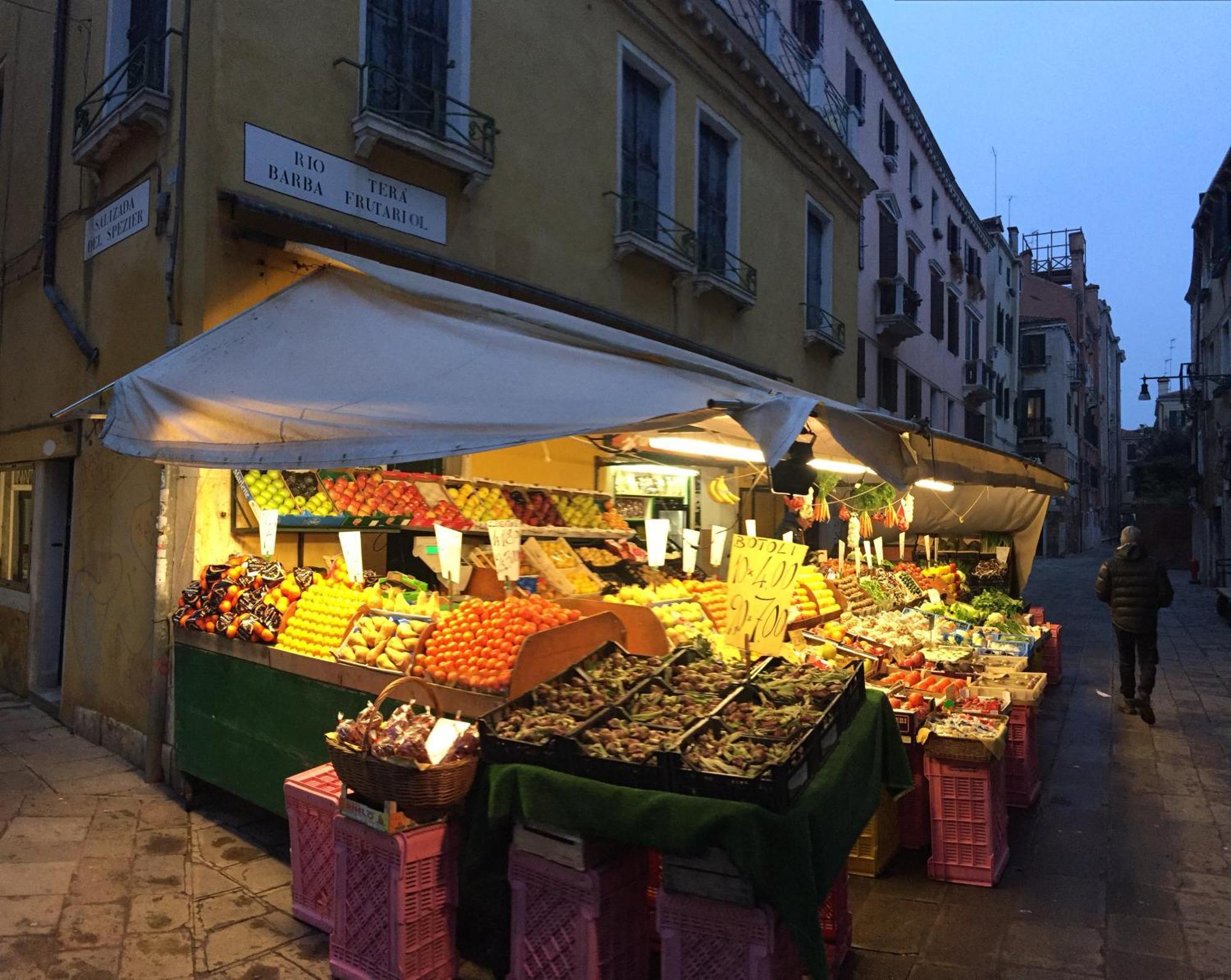 Lions Venice Guest House Bagian luar foto
