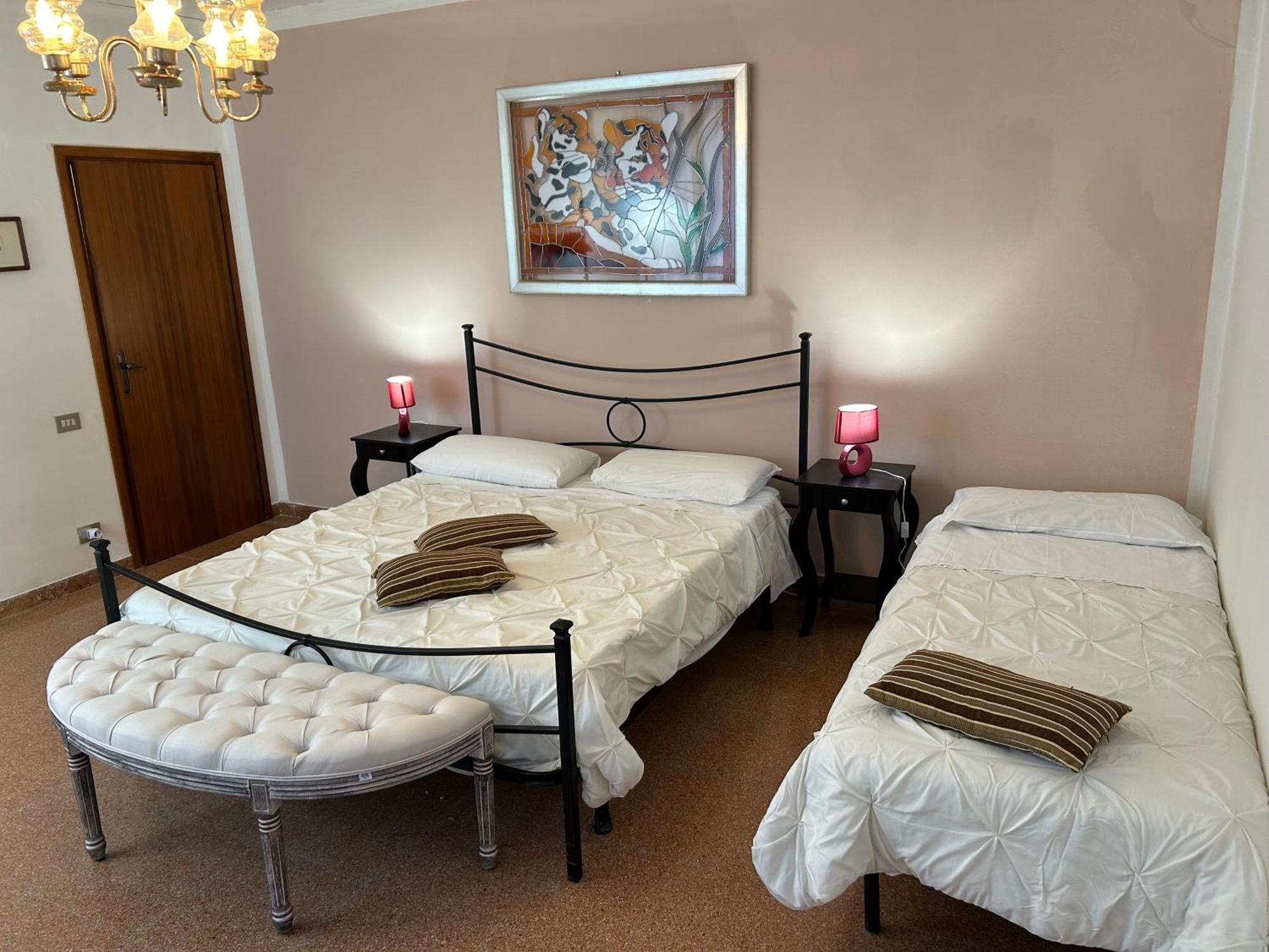 Lions Venice Guest House Bagian luar foto