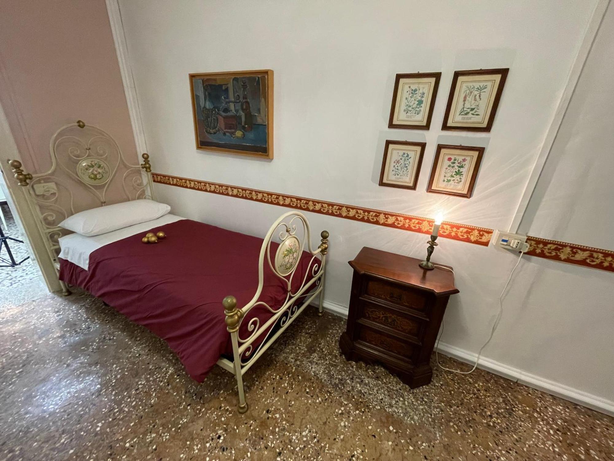 Lions Venice Guest House Bagian luar foto