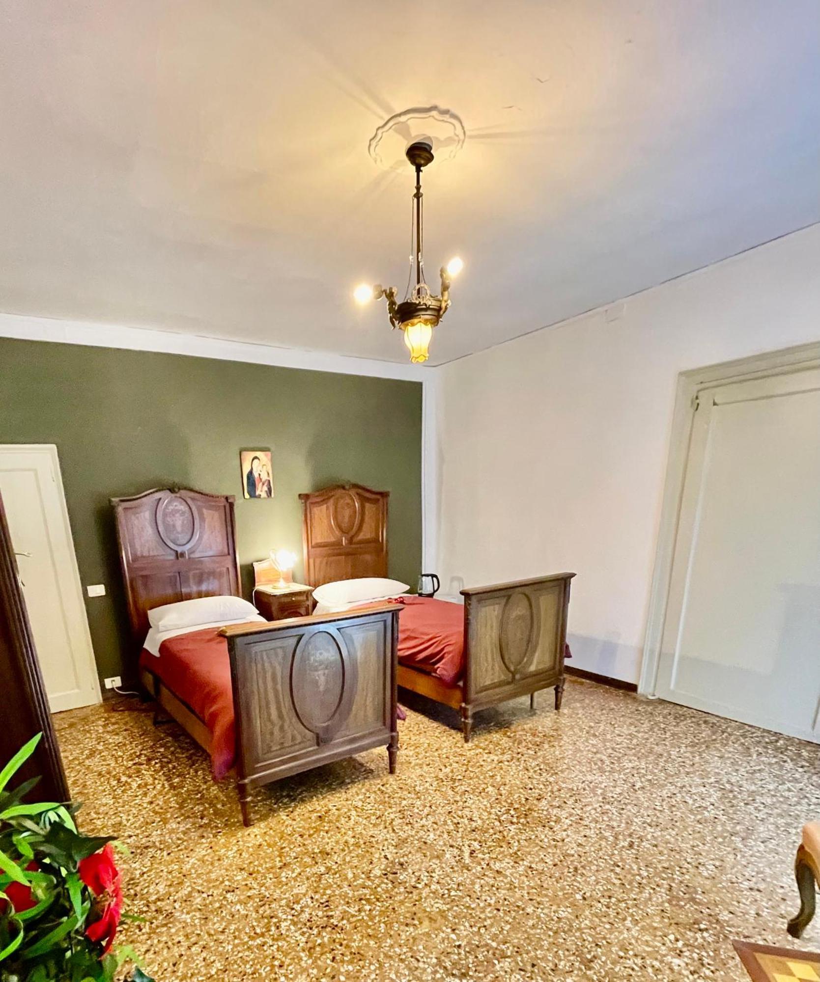 Lions Venice Guest House Bagian luar foto