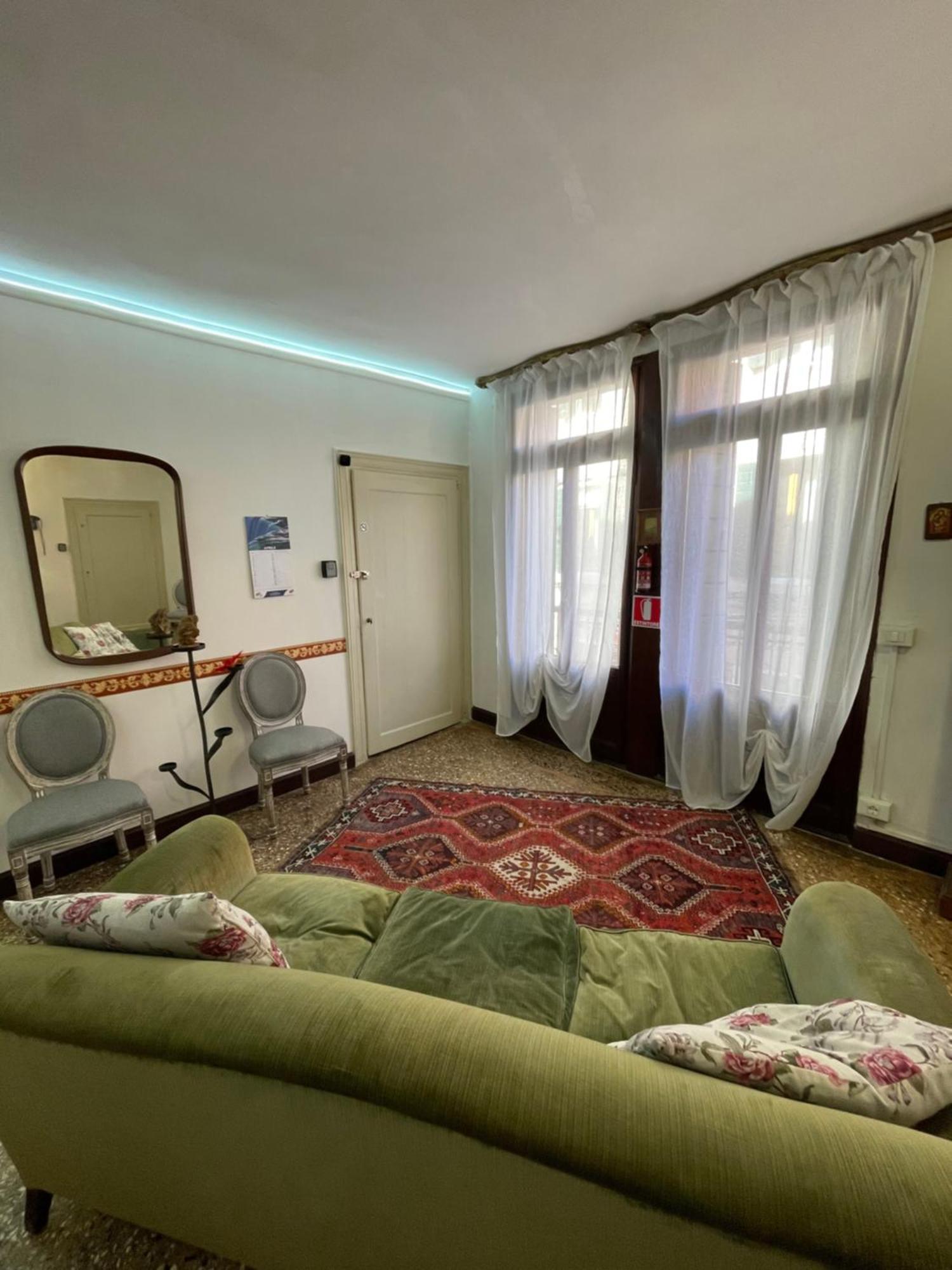 Lions Venice Guest House Bagian luar foto